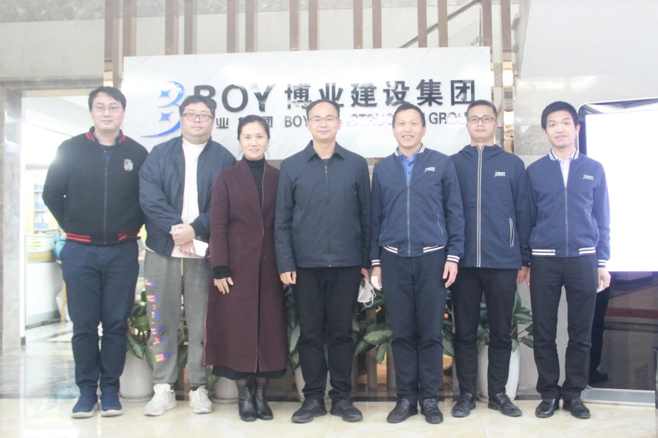 E:\lys\工作\綜合部\公司重大活動(dòng)、新聞\2023.01.17 湖里區(qū)區(qū)委常委、副區(qū)長王達(dá)帶隊(duì)慰問我司\網(wǎng)站\微信圖片_20230209222134.jpg